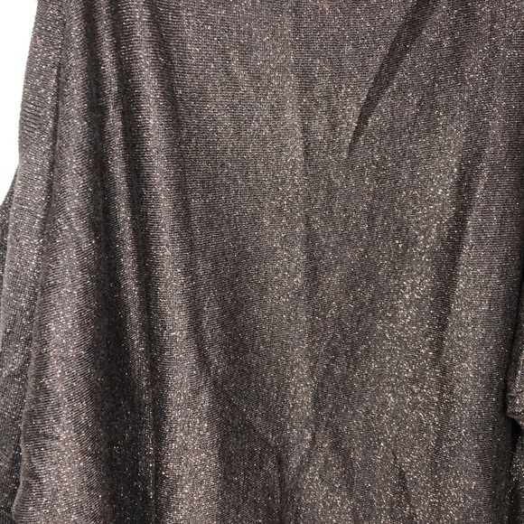 Stylish top - Picture 2 of 4